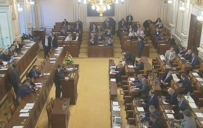 Volby by dle Medianu v červenci vyhrálo ANO, druhá by byla ODS a třetí Piráti Volby by dle Medianu v červenci vyhrálo ANO, druhá by byla ODS a třetí Piráti