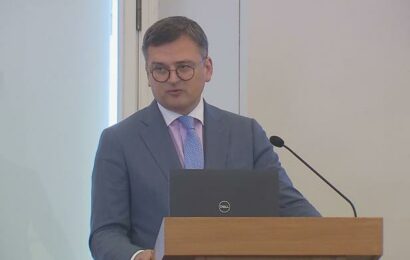 Ukrajina nikdy nevzdá svoji a vaši svobodu, řekl při návštěvě Česka Kuleba Ukrajina nikdy nevzdá svoji a vaši svobodu, řekl při návštěvě Česka Kuleba