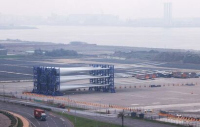 Lopatky větrných elektráren rostou tak rychle, že byznys kolem nestíhá, všímají si FT Lopatky větrných elektráren rostou tak rychle, že byznys kolem nestíhá, všímají si FT