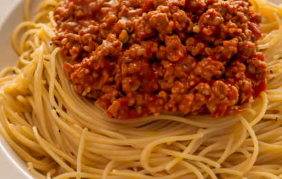 Boloňské špagety s parmazánem