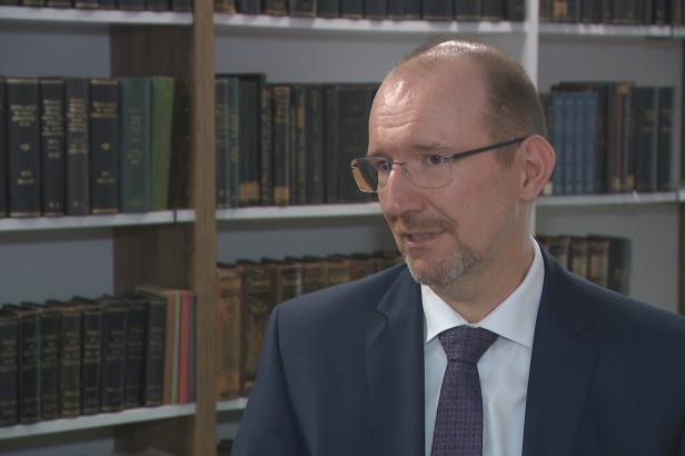 Část senátorů má ke kandidátovi na ústavního soudce Simonovi výhrady. Dle Pavla kritéria splňuje Část senátorů má ke kandidátovi na ústavního soudce Simonovi výhrady. Dle Pavla kritéria splňuje