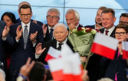 Vládnoucí PiS po sečtení desetiny okrsků vede v polských volbách Vládnoucí PiS po sečtení desetiny okrsků vede v polských volbách