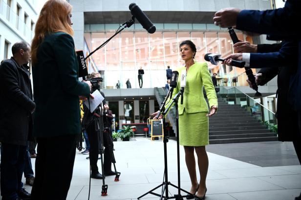 Německá Levice se rozdělila, vzniká nová politická strana