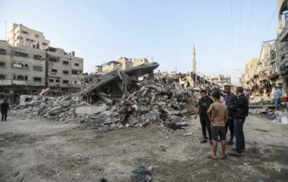 Palestinci nemají kam utéct před bombardováním, situace je zoufalá, upozorňuje humanitární organizace Palestinci nemají kam utéct před bombardováním, situace je zoufalá, upozorňuje humanitární organizace