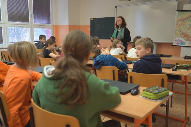 Více než polovina škol se podle odborů zapojí do stávky Více než polovina škol se podle odborů zapojí do stávky