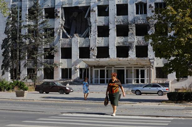 Desítky lidí týdně mizí při domovních prohlídkách, popisuje Mariupol poradce tamního starosty