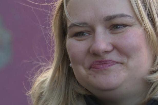 Ukrajinky prchají před válkou, zájem o náhradní mateřství ale v zemi trvá. Kliniky lákají cizinky Ukrajinky prchají před válkou, zájem o náhradní mateřství ale v zemi trvá. Kliniky lákají cizinky