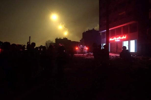 Na severu Gazy dochází k tvrdým střetům. Macron vyzval k pauze a příměří