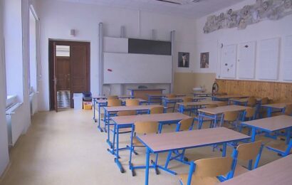 Do pondělní stávky se podle odhadu odborů zapojí více než šedesát procent škol Do pondělní stávky se podle odhadu odborů zapojí více než šedesát procent škol