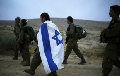 Izraelské vojačky zneškodnily desítky teroristů z Hamásu. Další prý před útokem varovaly, velení je ale neposlouchalo