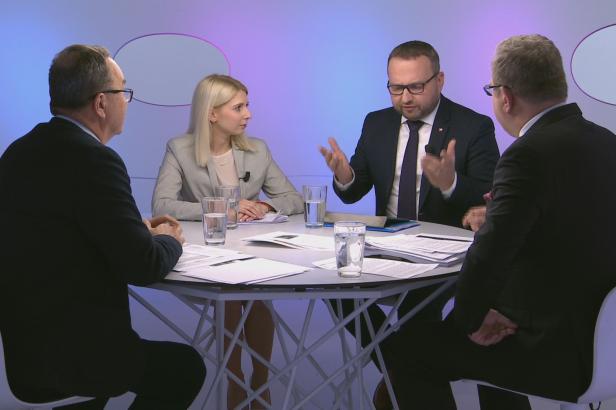 Jurečka čeká, že vláda schválí navýšení minimální mzdy o 1600 korun Jurečka čeká, že vláda schválí navýšení minimální mzdy o 1600 korun