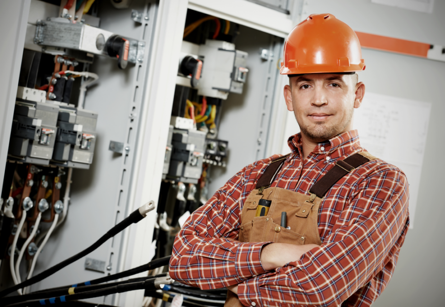 How to practice as an electrician at an online school