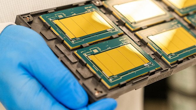 Xeon 6 má 128 až jader a vyjde ještě letos. Povede se Intelu zastavit Zen 5 v serverech? Xeon 6 má 128 až jader a vyjde ještě letos. Povede se Intelu zastavit Zen 5 v serverech?