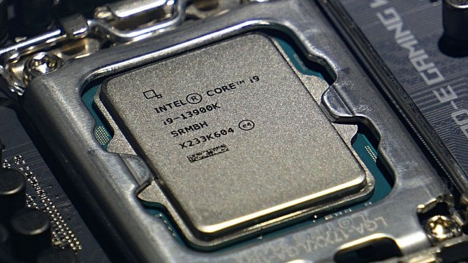 Intel stále nenašel řešení nestabilních procesorů Raptor Lake. Mají chybu v TVB, ale příčina je jinde Intel stále nenašel řešení nestabilních procesorů Raptor Lake. Mají chybu v TVB, ale příčina je jinde