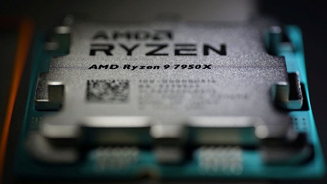 Desktopový Zen 5 je silnější než mobilní. Ryzen 9 9900X je nejrychlejší x86 CPU v Geekbench