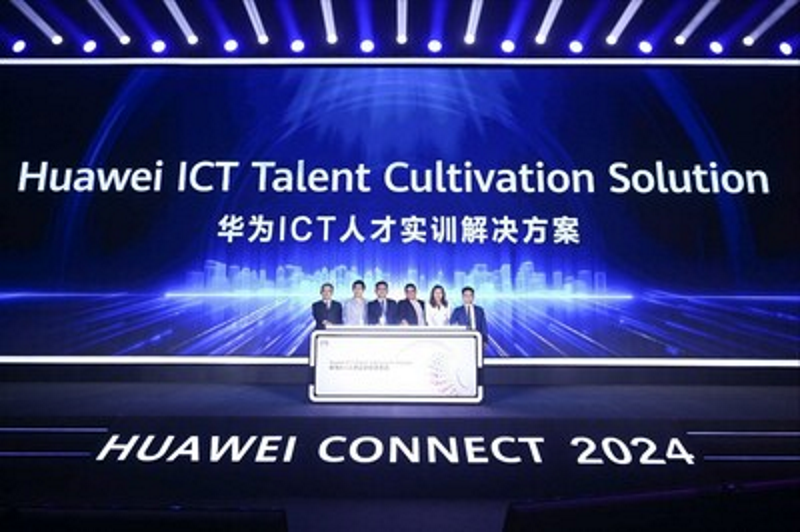 Huawei představuje řešení pro rozvoj talentů v oblasti ICT a předváděcí centrum chytrých kampusů