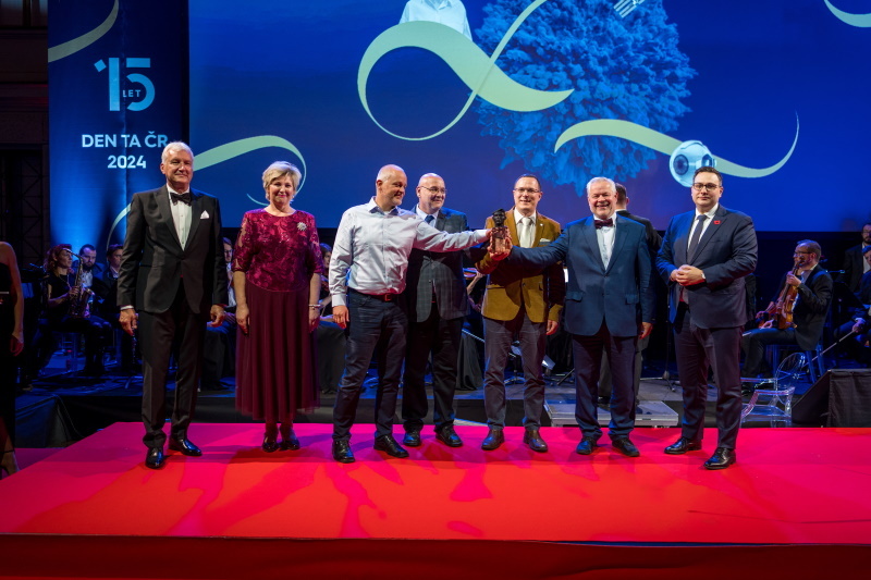 Aplikovaný výzkum zná své vítěze. Den TA ČR 2024 oslavil nejen úspěchy českého výzkumu, ale i 15 let Agentury Aplikovaný výzkum zná své vítěze. Den TA ČR 2024 oslavil nejen úspěchy českého výzkumu, ale i 15 let Agentury