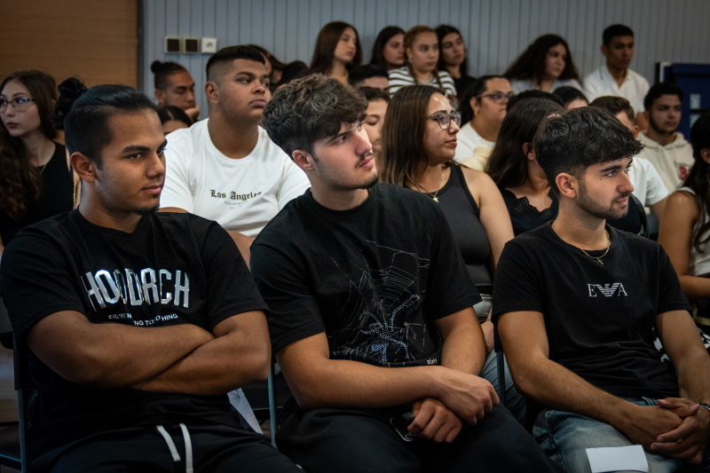 ROMEA pomáhá romským studentům na cestě ke kvalitnímu vzdělání. T-Mobile organizaci podpořil v rámci grantové výzvy Česko bez předsudků ROMEA pomáhá romským studentům na cestě ke kvalitnímu vzdělání. T-Mobile organizaci podpořil v rámci grantové výzvy Česko bez předsudků