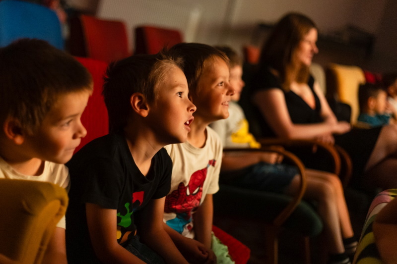 Kino Kavalírka spouští první pražský Audiovizuální HUB. Pomůže učitelům i studentům pochopit svět obrazů, videoher a krátkých filmů