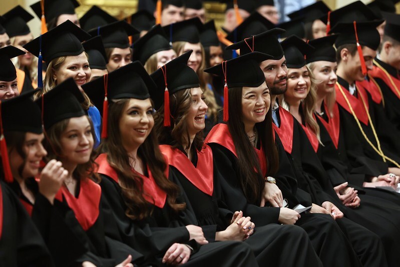 AAU již absolvovalo 2790 studentů z 81 zemí