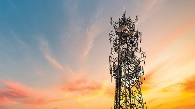 Vodafone zprovoznil 400 Gb/s linku přes jedno optické vlákno skrz celé Česko