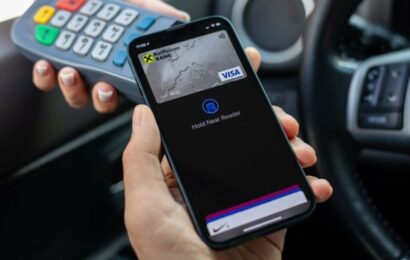 Jak platit mobilem? Vše, co potřebujete vědět od přidání karty až po správné zabezpečení plateb Jak platit mobilem? Vše, co potřebujete vědět od přidání karty až po správné zabezpečení plateb