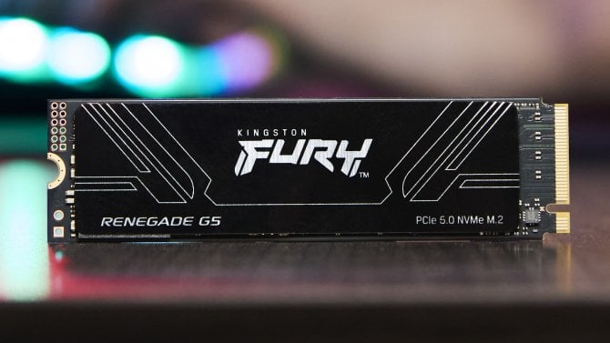 Počkat se vyplatilo: První PCIe 5.0 SSD Kingstonu jede skoro na 15 GB/s bez notorického přehřívání