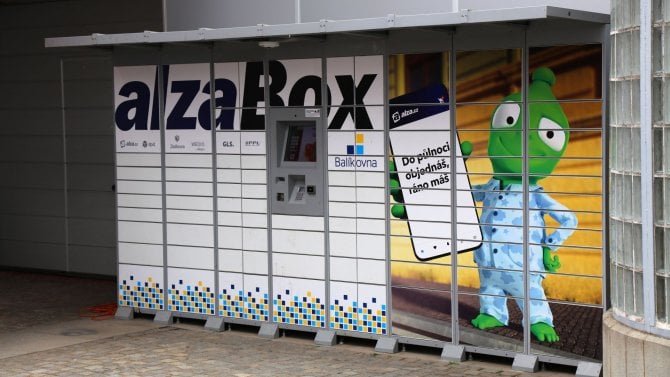Alza spouští vlastní doručování. Se službou Pošli to AlzaBoxem pošlete balíky levněji než u konkurence