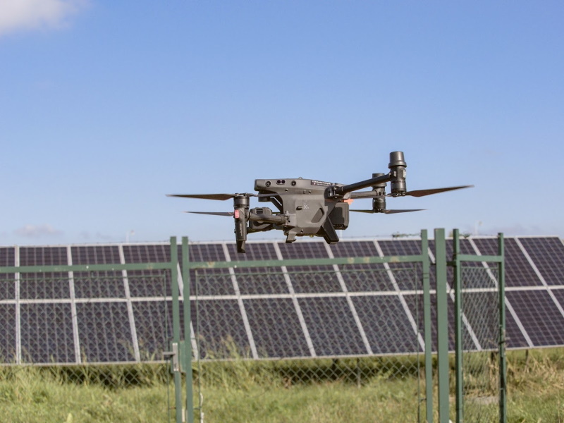 Oficiálně potvrzeno: Drony a AI spolehlivě odhalí závady na solárních panelech