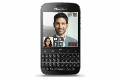 Tahle firma dává starým BlackBerry nový hardware, koupit si jej můžete pod jiným jménem