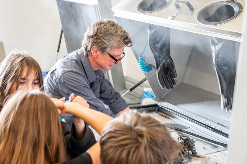 Den otevřených dveří v Mewa přilákal mnoho školních tříd, zákazníků i dalších zájemců Den otevřených dveří v Mewa přilákal mnoho školních tříd, zákazníků i dalších zájemců