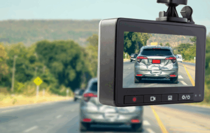 Autokamera jako svědek nehody? V Česku ano, v těchto zemích však hrozí až statisícové pokuty. Autokamera jako svědek nehody? V Česku ano, v těchto zemích však hrozí až statisícové pokuty.