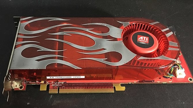 Linus Torvalds stále používá Radeon RX 580, Linux se blíží ke 3% zastoupení na Steamu