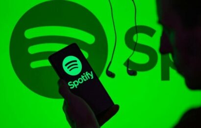 Spotify dává volnost neplatičům. Povolí jim vybírat a přehrávat skladby bez omezení Spotify dává volnost neplatičům. Povolí jim vybírat a přehrávat skladby bez omezení
