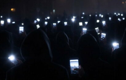 Postřehy z bezpečnosti: farmy SIM karet dokáží poškodit mobilní síť Postřehy z bezpečnosti: farmy SIM karet dokáží poškodit mobilní síť