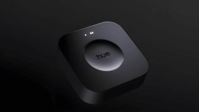 Novinky Philips Hue: cenově dostupná světla Essential a Bridge Pro, který je promění v senzory pohybu Novinky Philips Hue: cenově dostupná světla Essential a Bridge Pro, který je promění v senzory pohybu