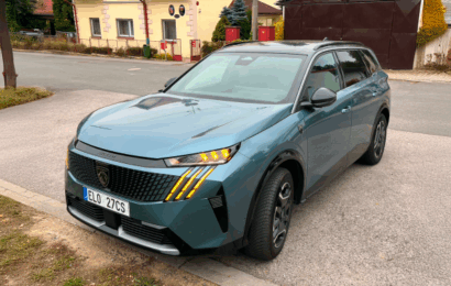 Nový Peugeot 5008 ukazuje, že i elektromobil může být velké, pohodlné a spolehlivé SUV Nový Peugeot 5008 ukazuje, že i elektromobil může být velké, pohodlné a spolehlivé SUV