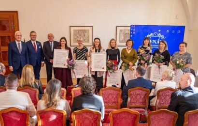 Senát ocenil nejkreativnější učitele roku 2025. Soutěž inspirovalo Expo Senát ocenil nejkreativnější učitele roku 2025. Soutěž inspirovalo Expo