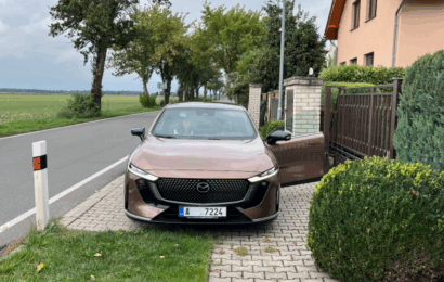 Nová elektrická Mazda e6 překvapí luxusem i technikou. Tesla by mohla závidět