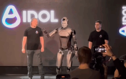 Rusko se pochlubilo prvním humanoidním robotem. Místo velké slávy skončila celá akce fiaskem