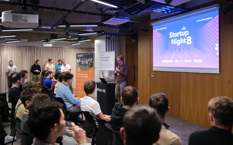 Startup Night 8 přinesla inspiraci, silné příběhy a propojení studentů s českou inovativní scénou Startup Night 8 přinesla inspiraci, silné příběhy a propojení studentů s českou inovativní scénou