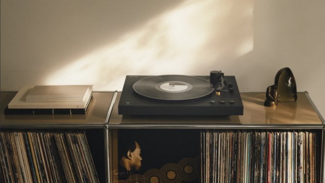Sony má po dlouhé době nové gramofony: nestojí majlant a cílí na začínající audiofily Sony má po dlouhé době nové gramofony: nestojí majlant a cílí na začínající audiofily