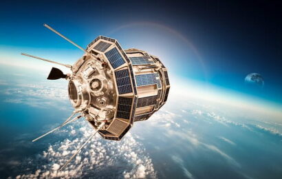 Elon Musk chce milión družic kolem Země, GNOME má podporu JPEG 2000 a VRR