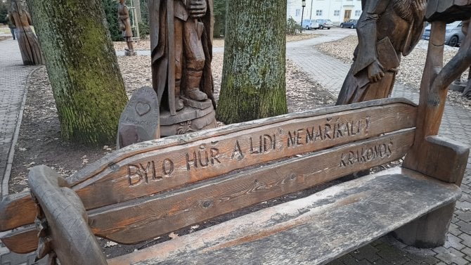 Řešení vysokých cen RAM a SSD hned tak nebude, přepněme na skromnost