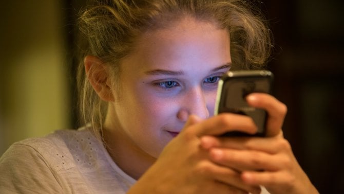 Soud rozhodl: Instagram a Youtube způsobují dětem závislost a deprese, musí vyplatit odškodné Soud rozhodl: Instagram a Youtube způsobují dětem závislost a deprese, musí vyplatit odškodné