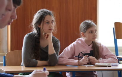 Nejlepší mladí debatéři jsou z Prahy. Celostátní finále Debatiády vyhráli žáci gymnázií Jaroslava Seiferta a Karla Sladkovského