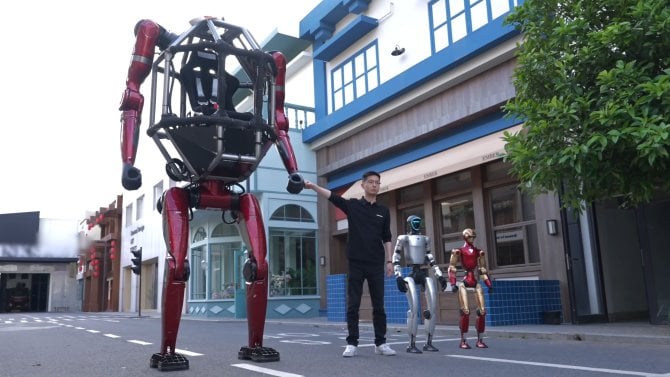 Jako vystřížený z Pacific Rim nebo Avatara. Unitree má vlastního „mecha“ robota s pilotem uvnitř Jako vystřížený z Pacific Rim nebo Avatara. Unitree má vlastního „mecha“ robota s pilotem uvnitř