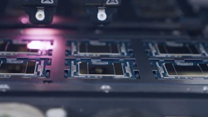 Do Evropy se dostane novější čipová technologie. Intel spustí v Irsku výrobu na 3nm procesu a rozšíří kapacitu Do Evropy se dostane novější čipová technologie. Intel spustí v Irsku výrobu na 3nm procesu a rozšíří kapacitu