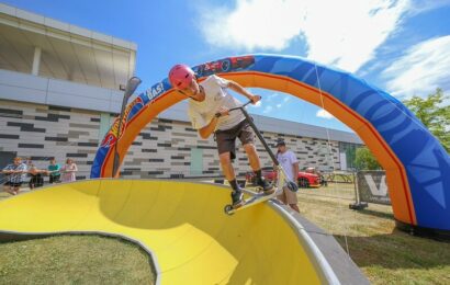 Rozlučte se s prázdninami v pohybu! Do Metropole Zličín se po letech vrací oblíbená Pumptrack & Parkour zóna Rozlučte se s prázdninami v pohybu! Do Metropole Zličín se po letech vrací oblíbená Pumptrack & Parkour zóna