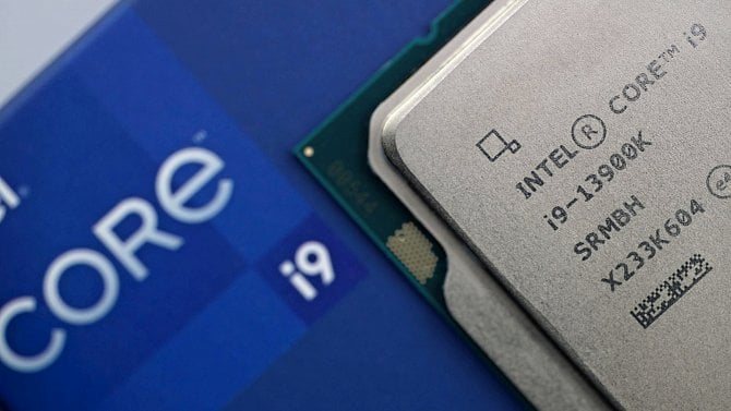 Intel šlape na plyn ve vývoji procesorů: V každé generaci teď přijde nová architektura jádra Intel šlape na plyn ve vývoji procesorů: V každé generaci teď přijde nová architektura jádra